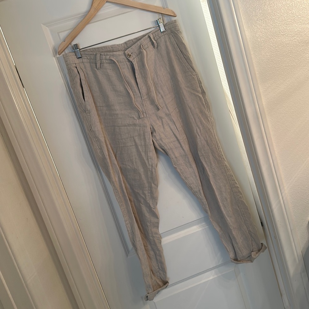 Like new Zara linen Pant , cream , size 32